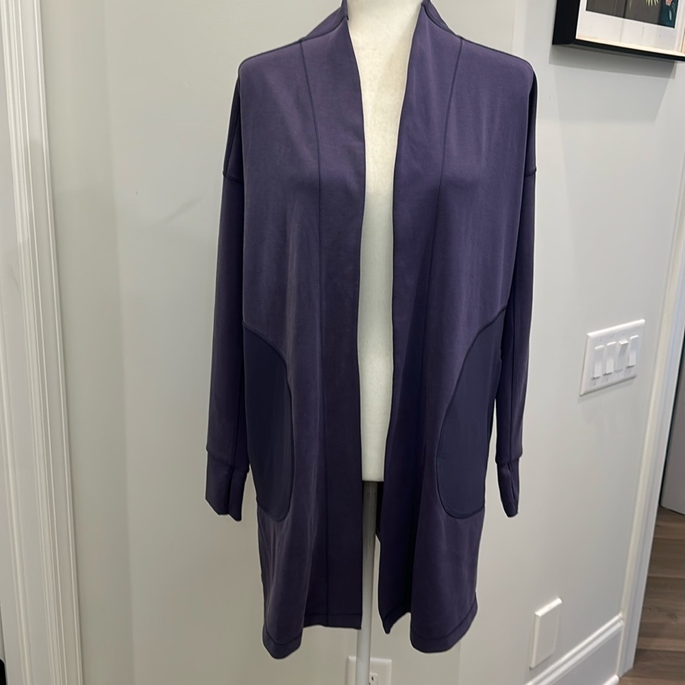 NWOT-FLX Pieced Woven Open-Front Performance Purple Thumb Hole Cardigan. Size XS